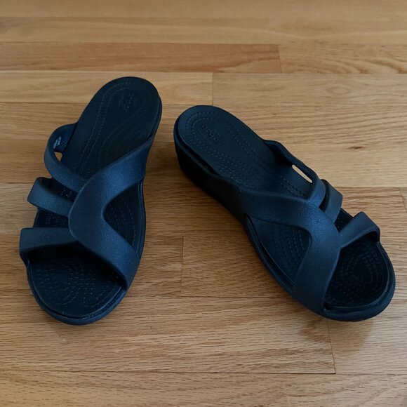 Crocs Sanrah Strappy Wedge Sandals Size 5 - Picture 1 of 9